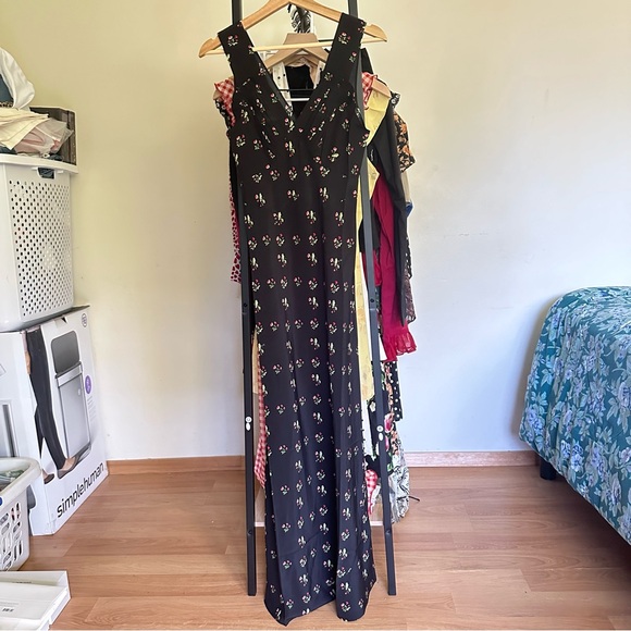 Realisation Par the Ivy Black Floral dress in Posy Size S🖤 - Picture 4 of 11